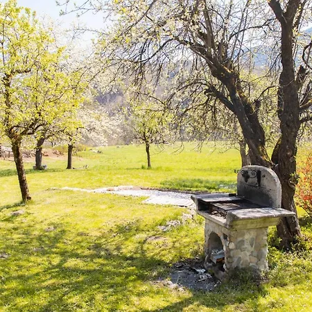 アパート Ana Antloga *